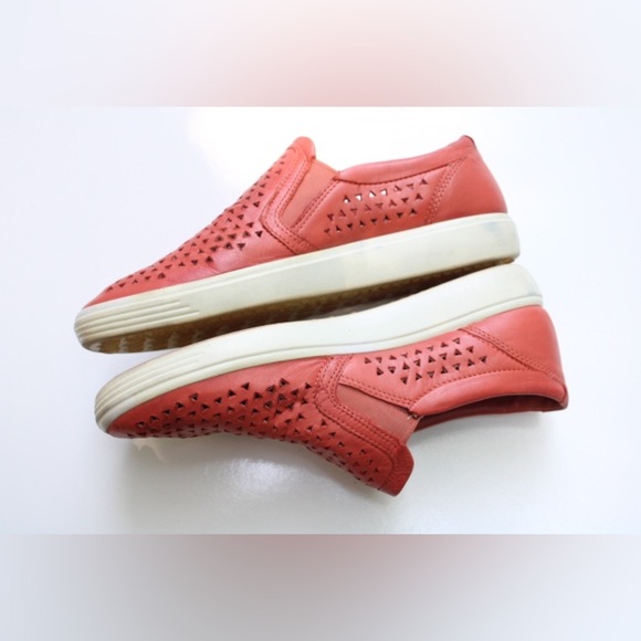 Ecco soft slip on shoes - Picture 5 of 16